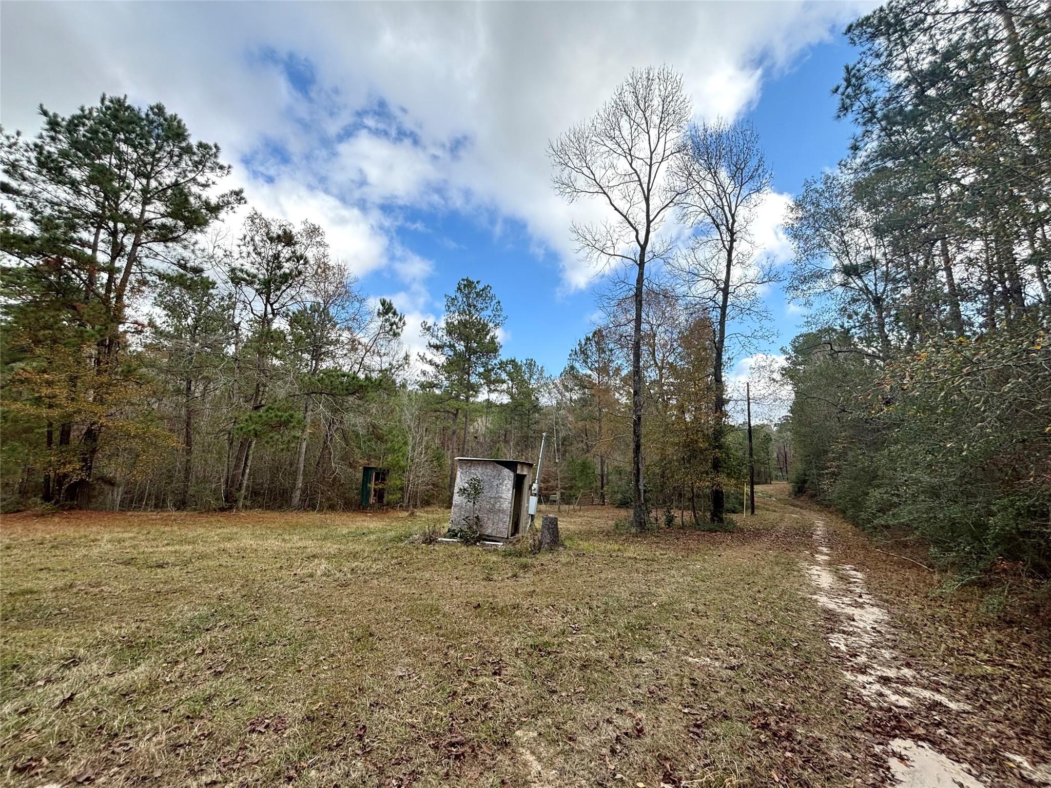 235 Private Road 6912