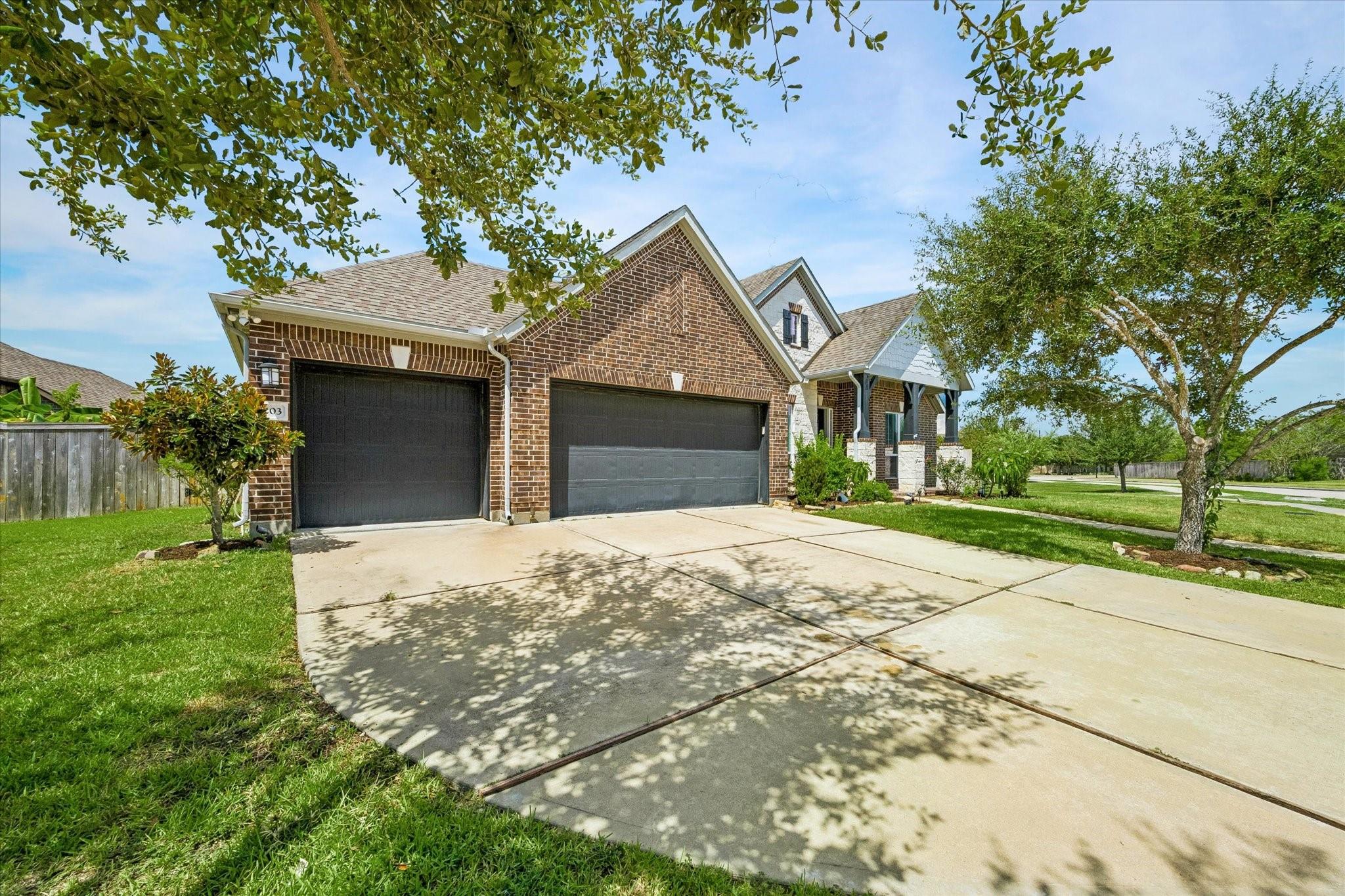 7203 Lake View Terrace Drive