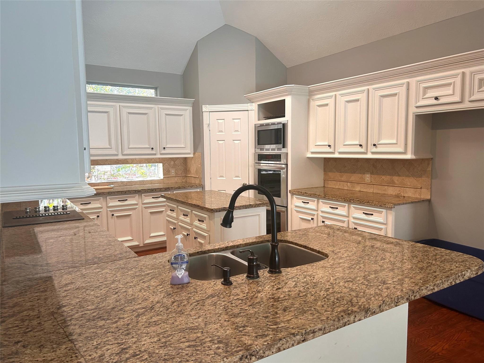 3411 Cedar Mill Court