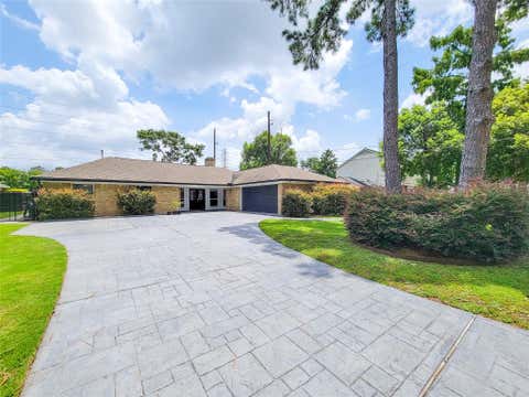 Photo of 12326 Gaylawood Drive, Houston, TX 77066 (MLS # 80772298)