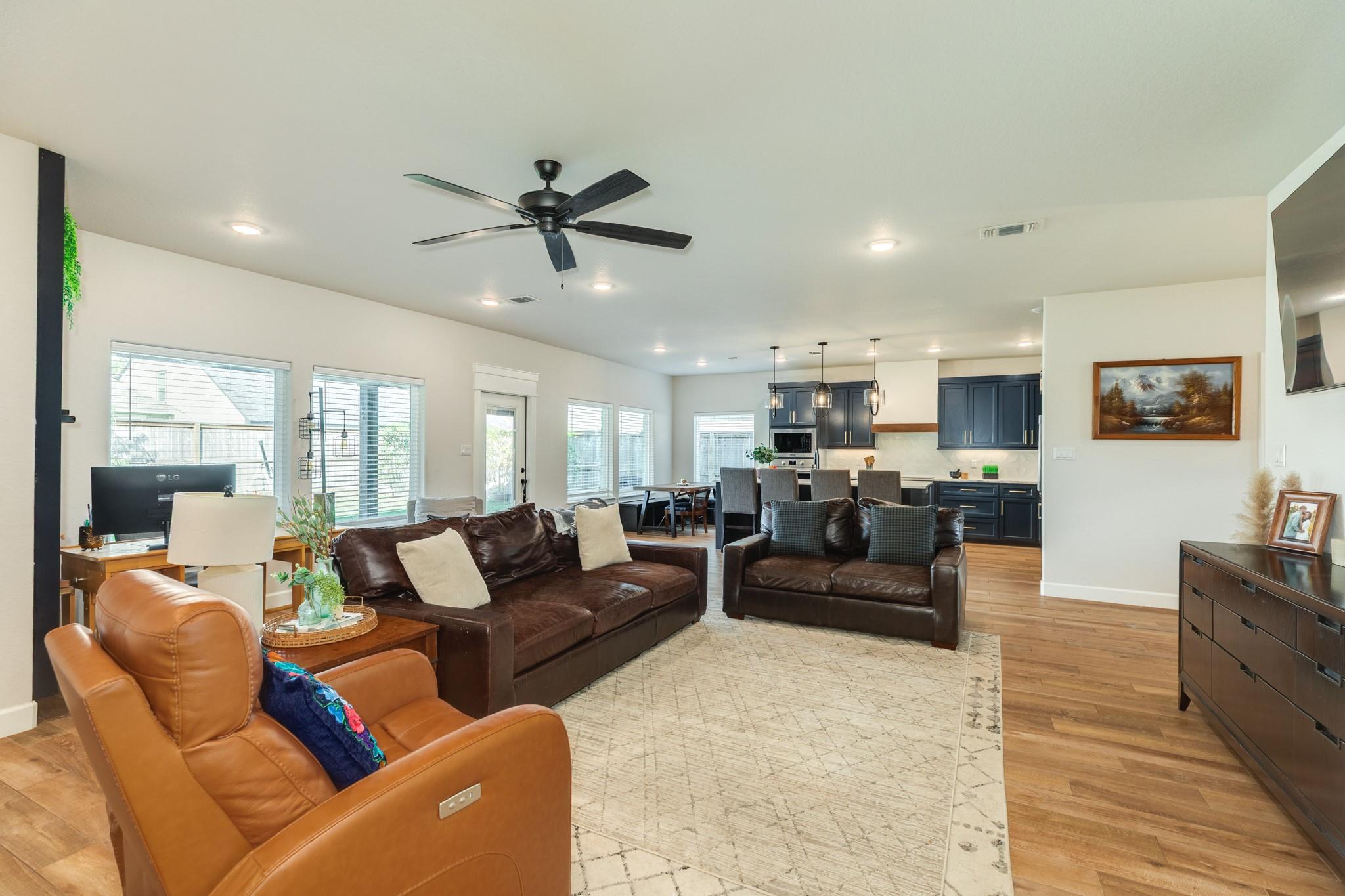 2 Greystone Court
