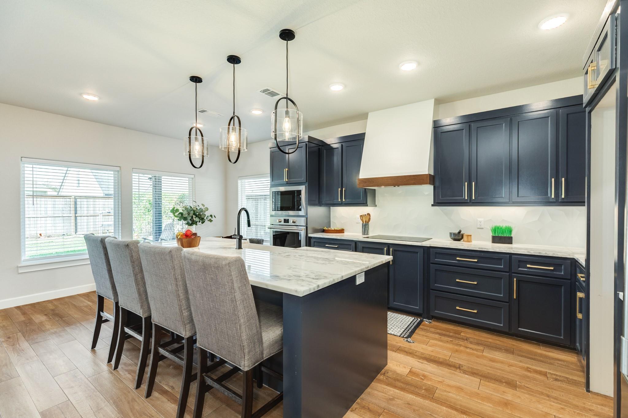 2 Greystone Court