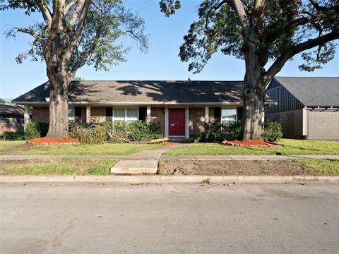Photo of 9403 Timberside Drive, Houston, TX 77025 (MLS # 19689169)