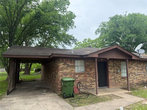 Multifamily For Sale - 1409 Truman Street #1411<br/> Cleveland, TX 77327
