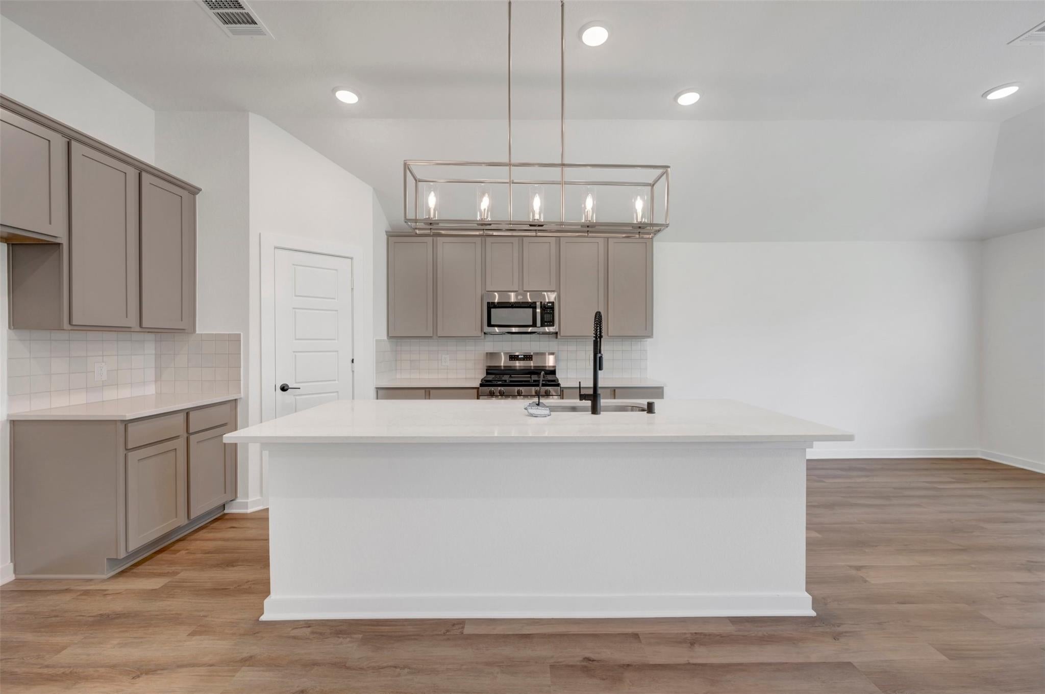 5811 Blazing Light Lane