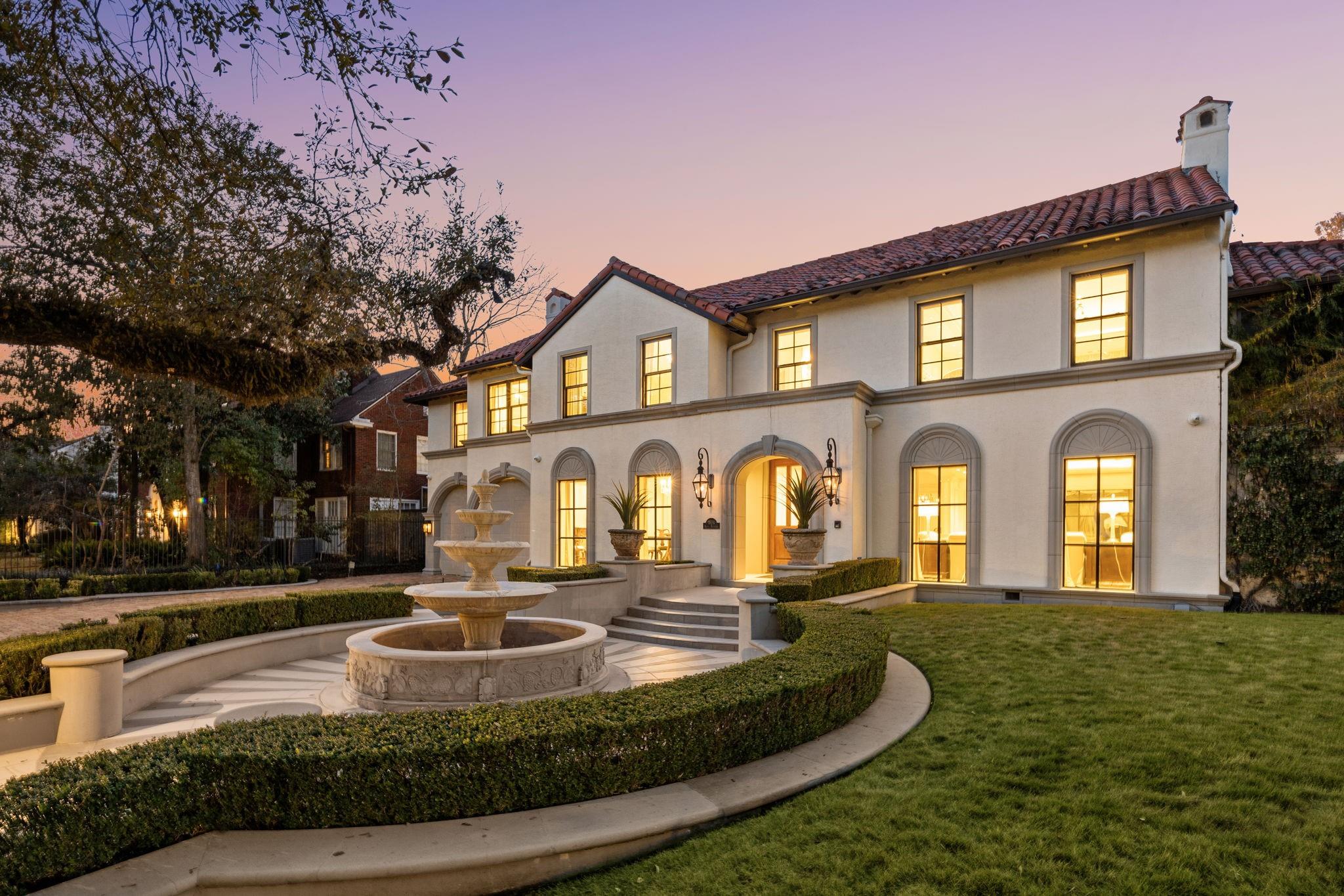 1604 North Boulevard