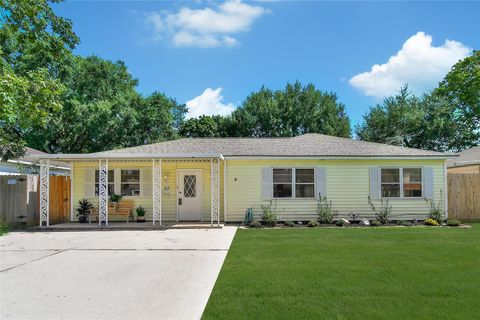 317 S 11th Street La Porte TX 77571