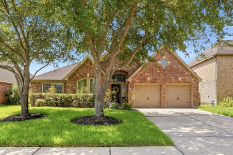 Photo of 14106 Green Thicket Drive, Pearland, TX 77584 (MLS # 45492538)