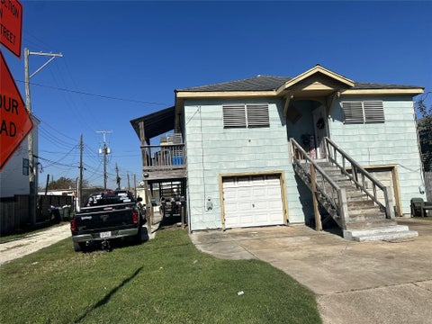 Photo of 2216 Avenue O 1/2 #UP, Galveston, TX 77550 (MLS # 51656783)