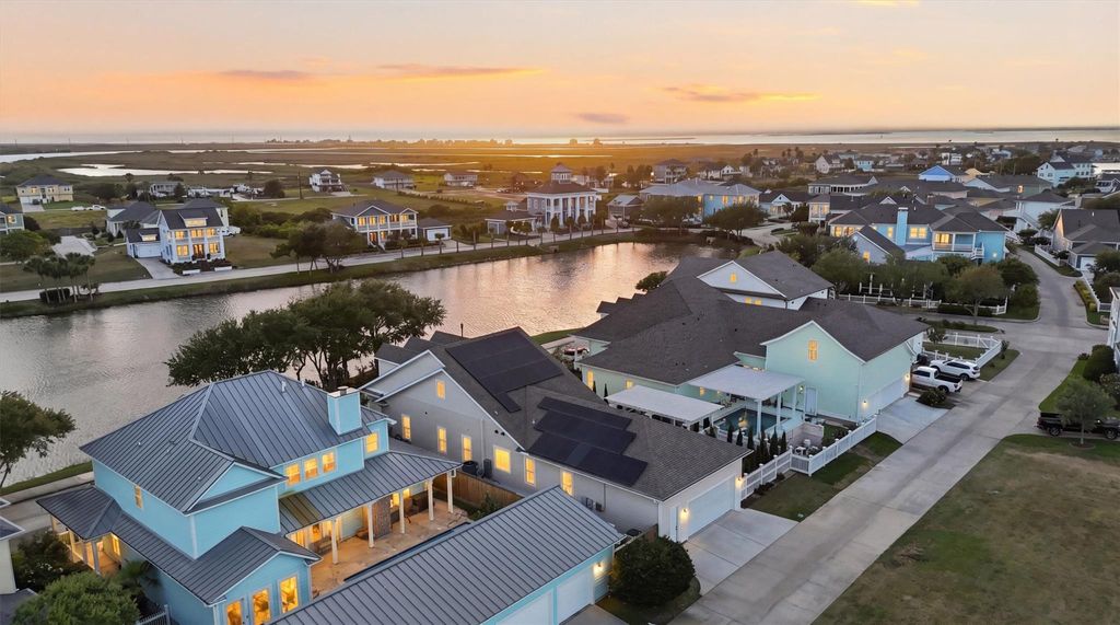 Photo of 10 Mariner Pass, Galveston, TX 77554 (MLS # 42128028)