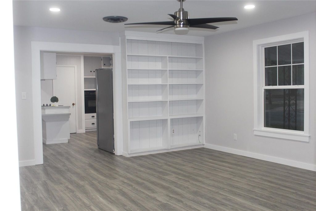 Photo of 807 Depot Street, El Campo, TX 77437 (MLS # 59322834)