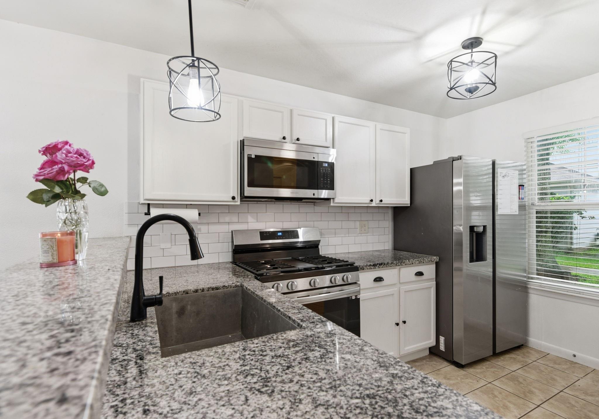 6136 Lone Prairie Way