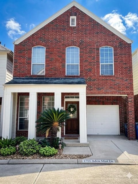 Photo of 1751 Aden Mist Drive, Houston, TX 77003 (MLS # 24062250)