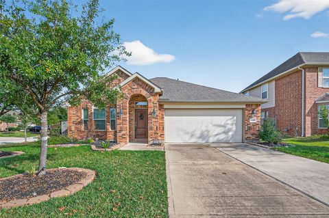 Photo of 18118 Tucson Bend Drive, Cypress, TX 77429 (MLS # 10698397)