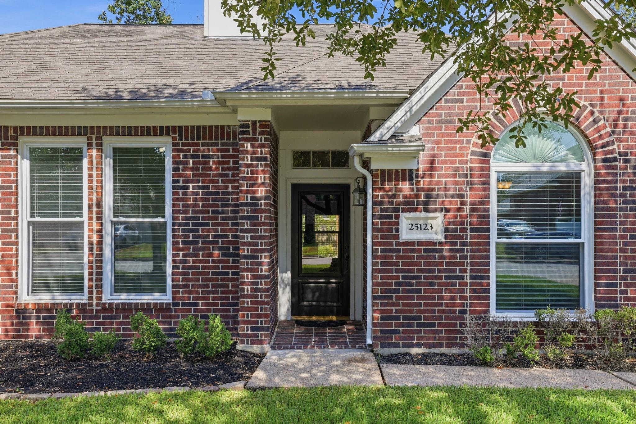 25123 Burgh Castle Drive