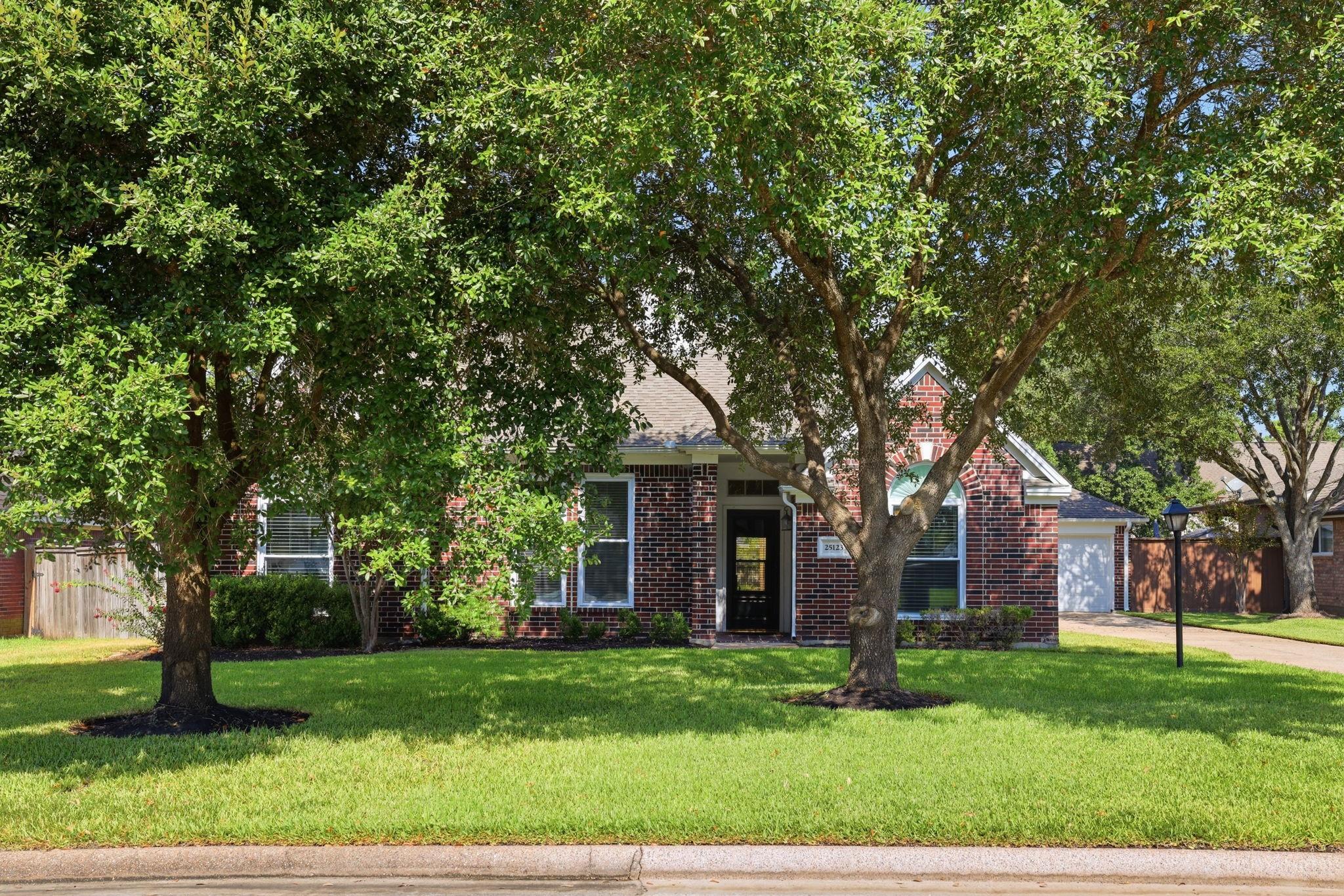 25123 Burgh Castle Drive