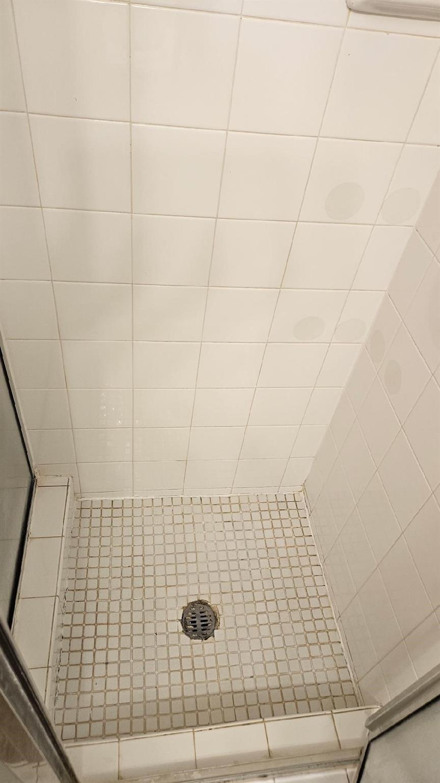 Houston, Texas 77057, United States, 2 Bedrooms Bedrooms, ,2 BathroomsBathrooms,Residential,Active,202751