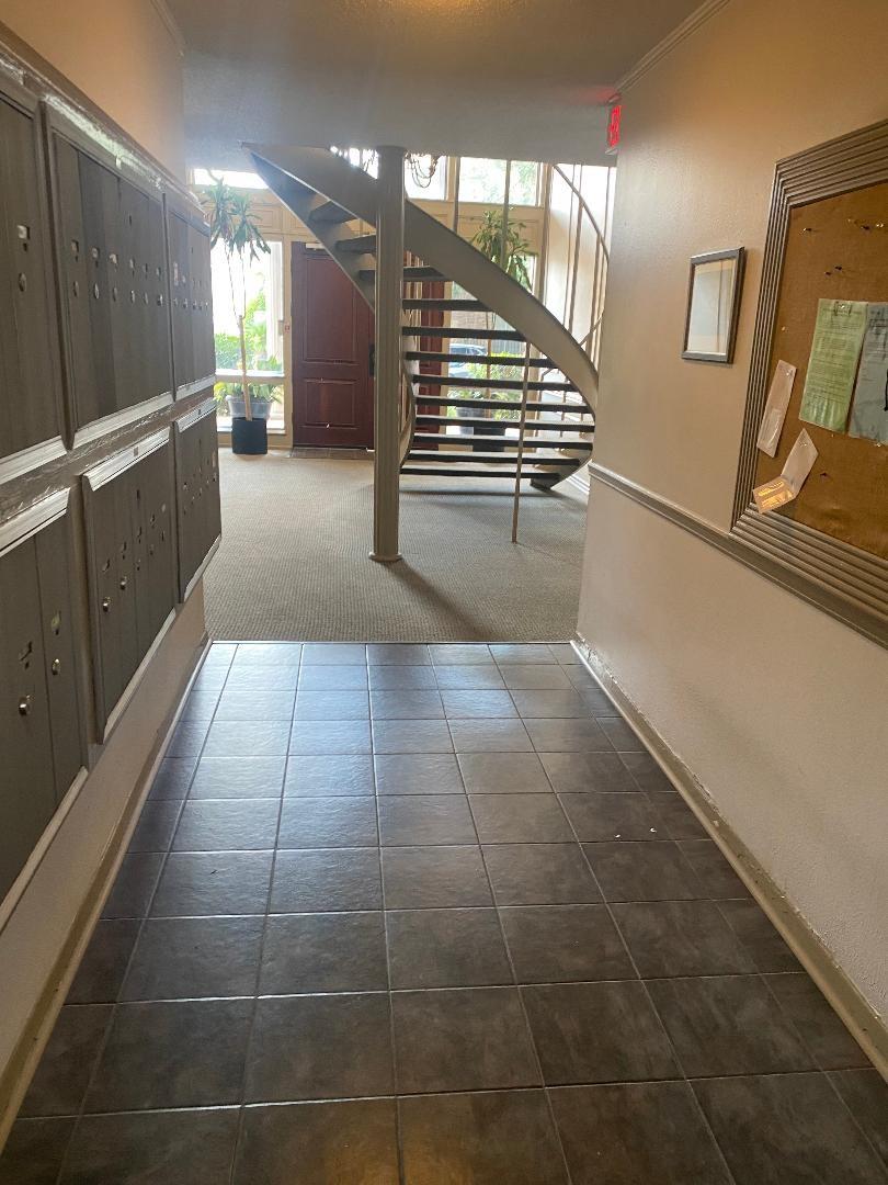 Houston, Texas 77057, United States, 2 Bedrooms Bedrooms, ,2 BathroomsBathrooms,Residential,Active,202751