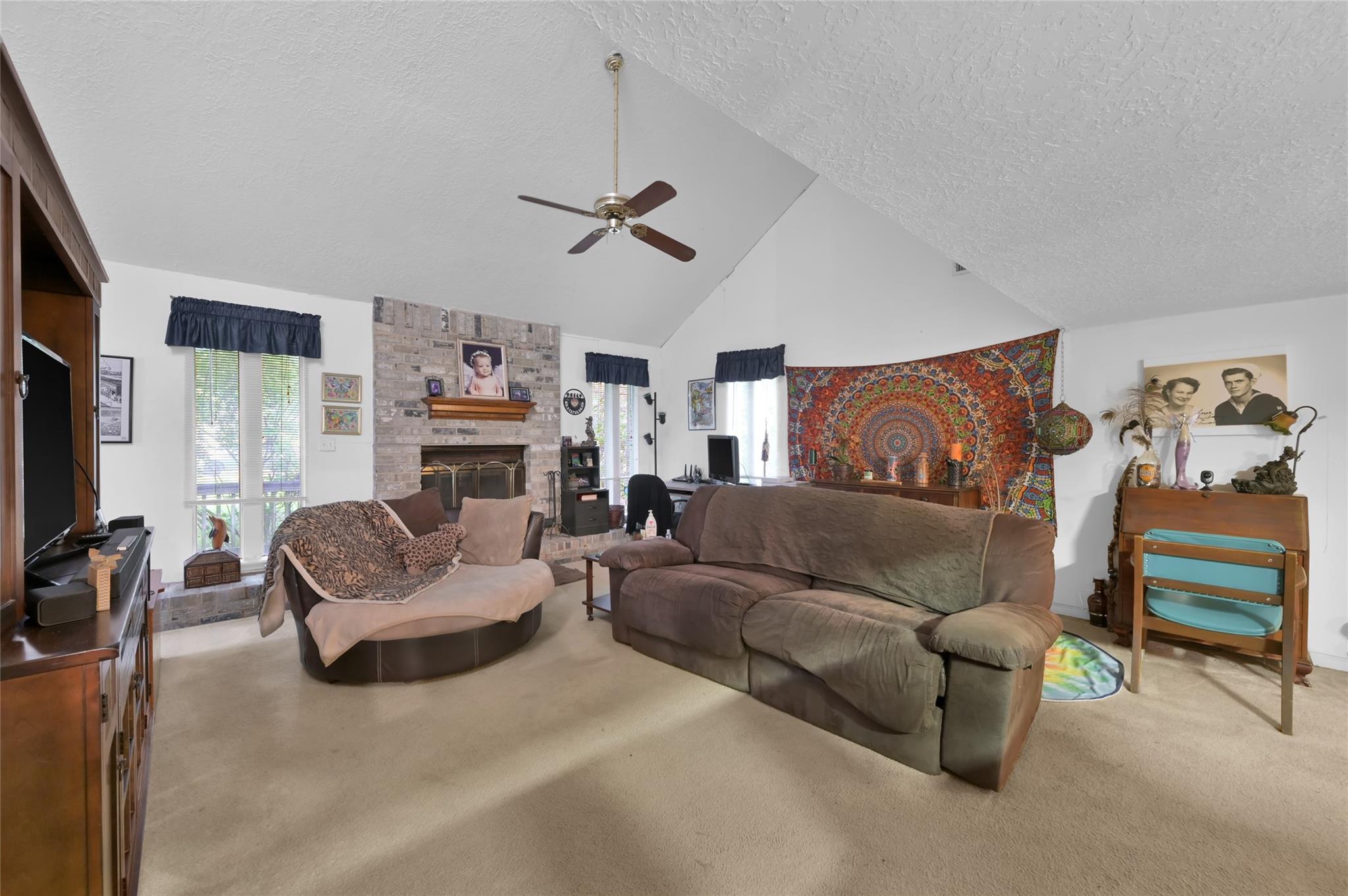 423 Paradise Lane