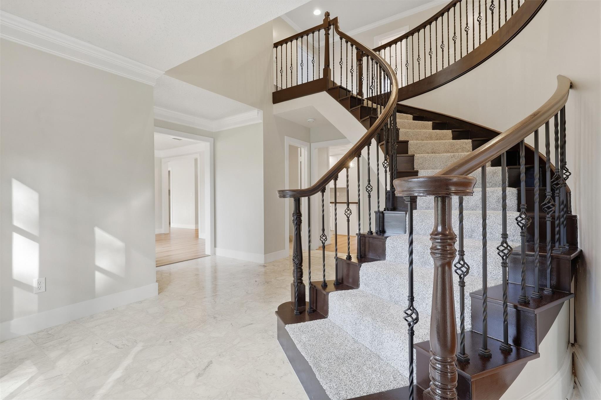 1922 Roanwood Drive