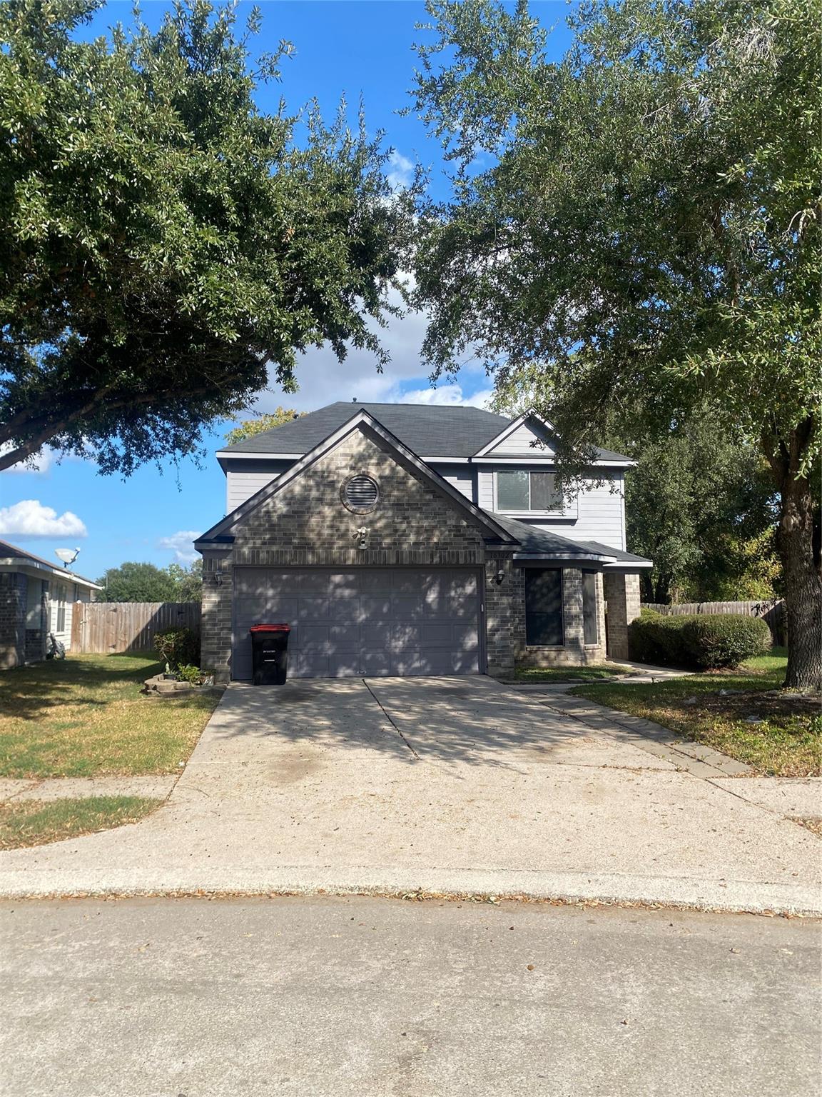 16302 Embry Hills Drive