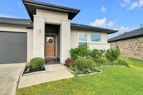 Photo of 3903 Yonkers Valley Lane, Katy, TX 77494 (MLS # 2590983) Photo of 3903 Yonkers Valley Lane, Katy, TX 77494 (MLS # 2590983)