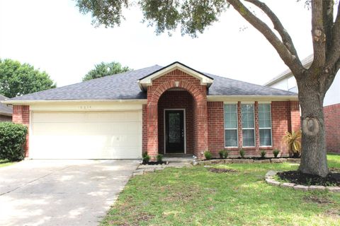 Photo of 16014 Clayton Green Drive, Houston, TX 77082 (MLS # 7537647)