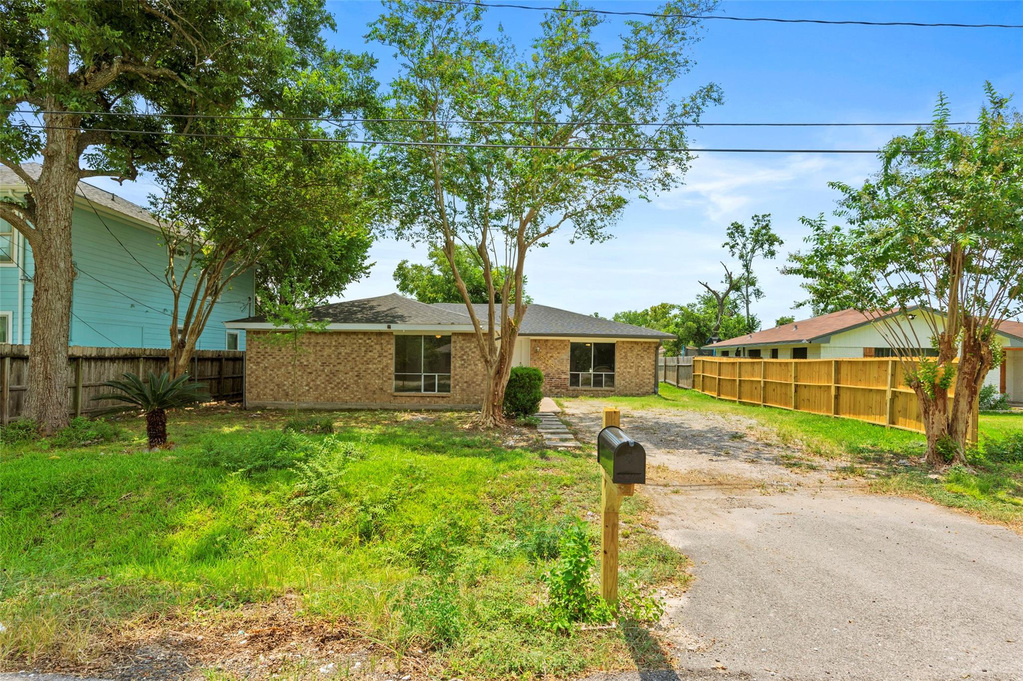 3808 Corto Street