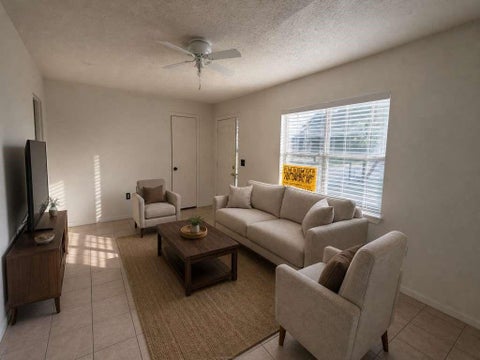 Photo of 2706 Francis Street #4, Houston, TX 77004 (MLS # 4734419)