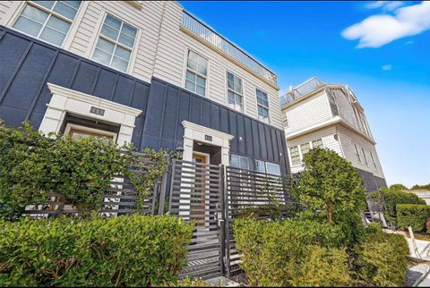 Tiny photo for 815 Bringhurst Street, Houston, TX 77020 (MLS # 22580386)