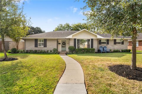 7607 Meadowglen Lane Houston TX 77063