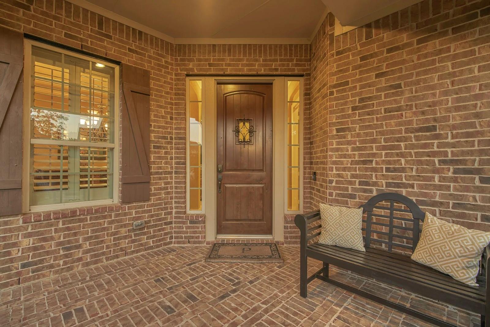 138 S Vershire Circle