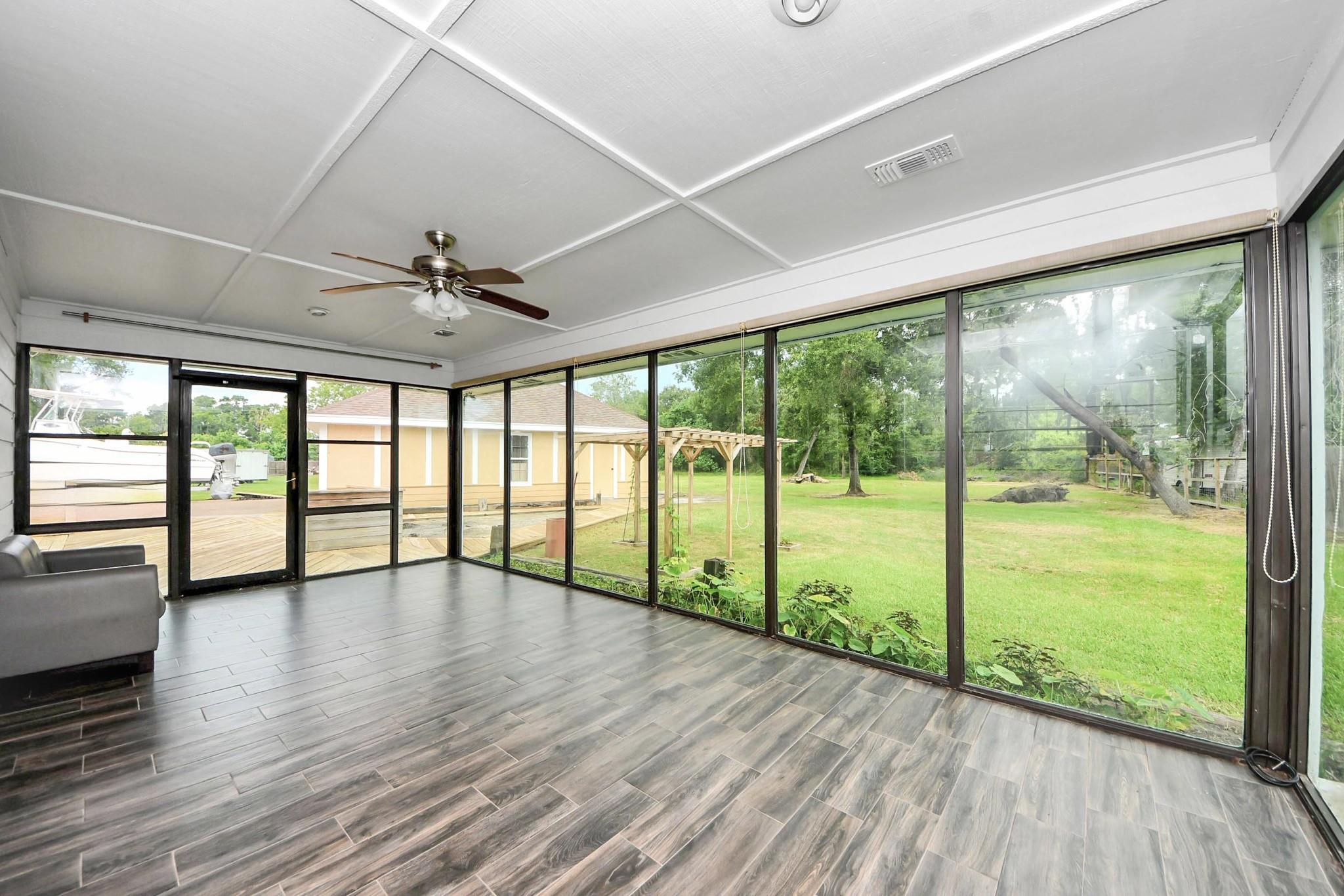 2514 Loganberry Circle
