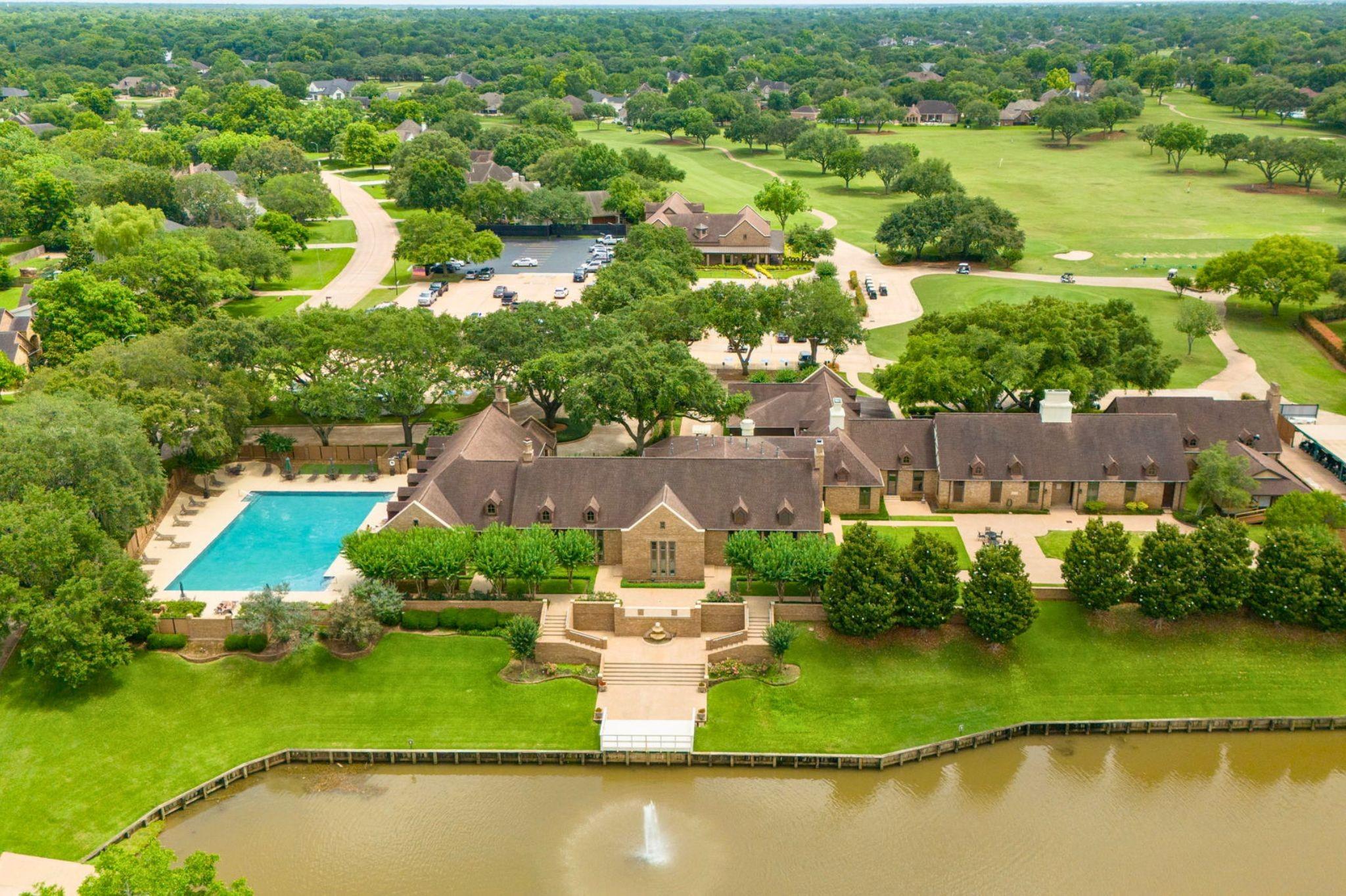 4811 Lake Village Drive