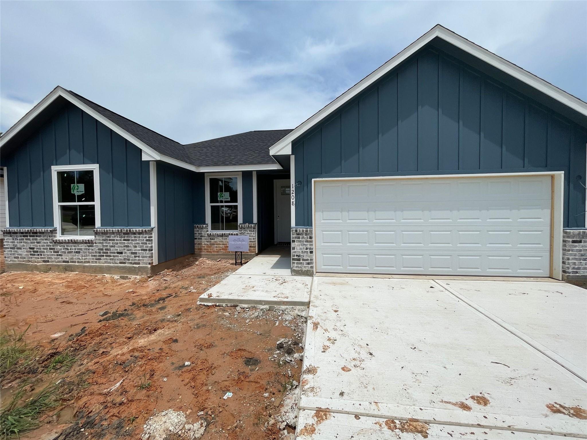1208 Ada Street