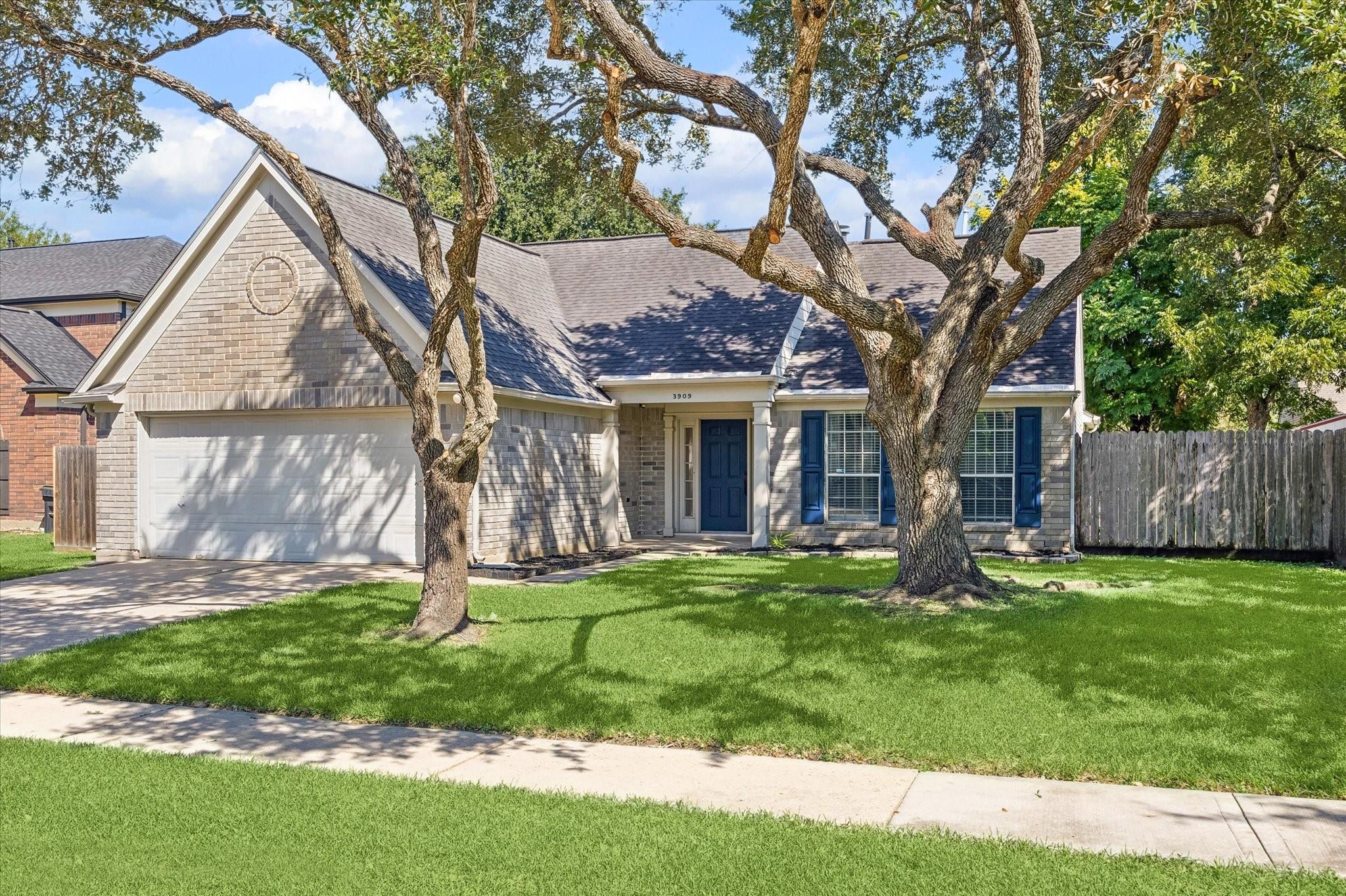 3909 Greenwood Drive