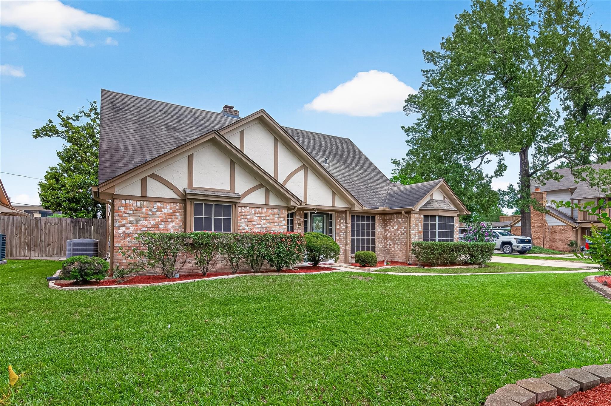 607 E Cypresswood Drive