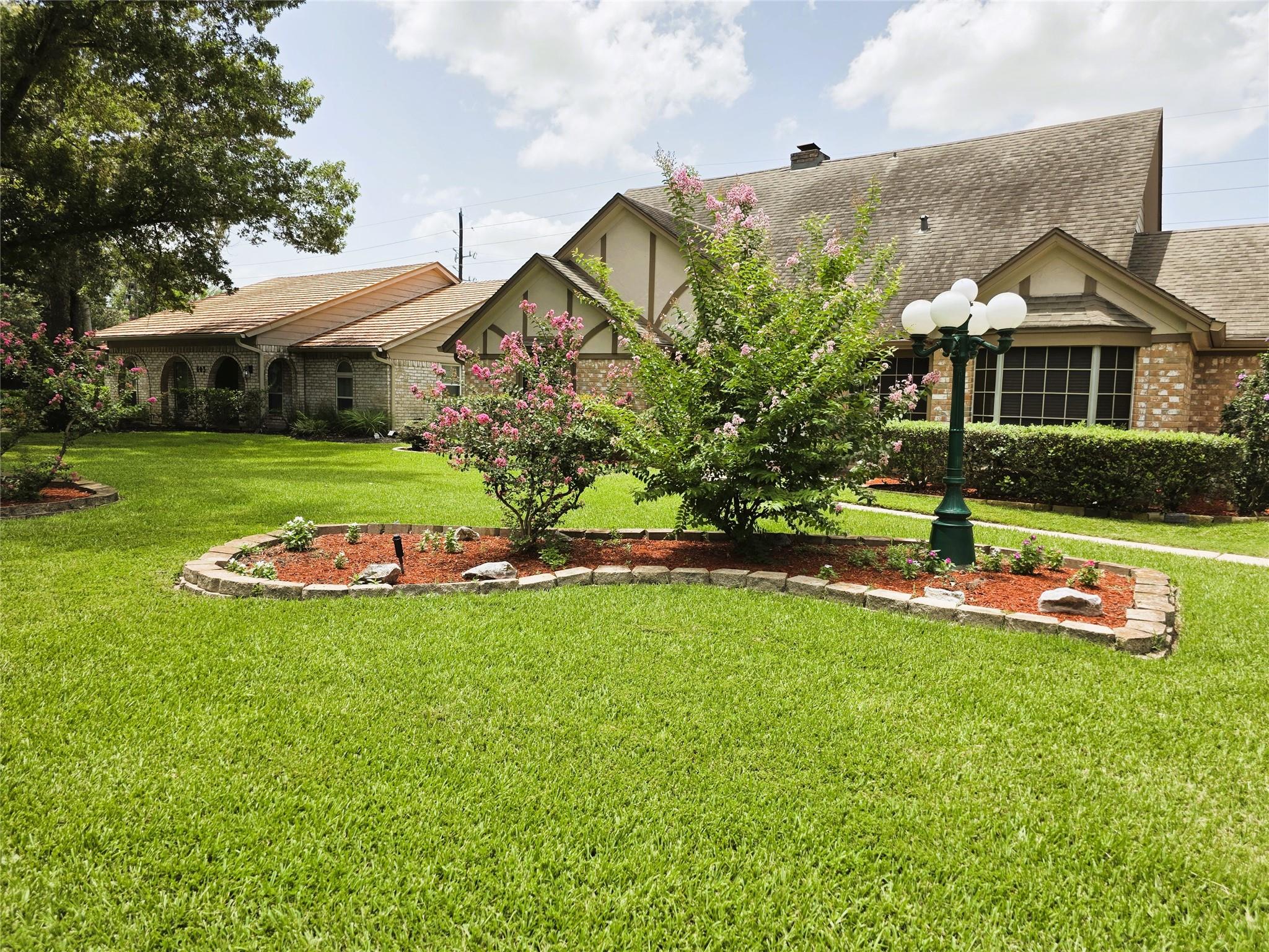 607 E Cypresswood Drive