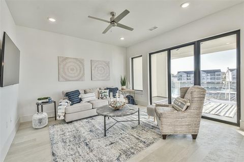 199 Waterpoint Court 205 Montgomery TX 77356