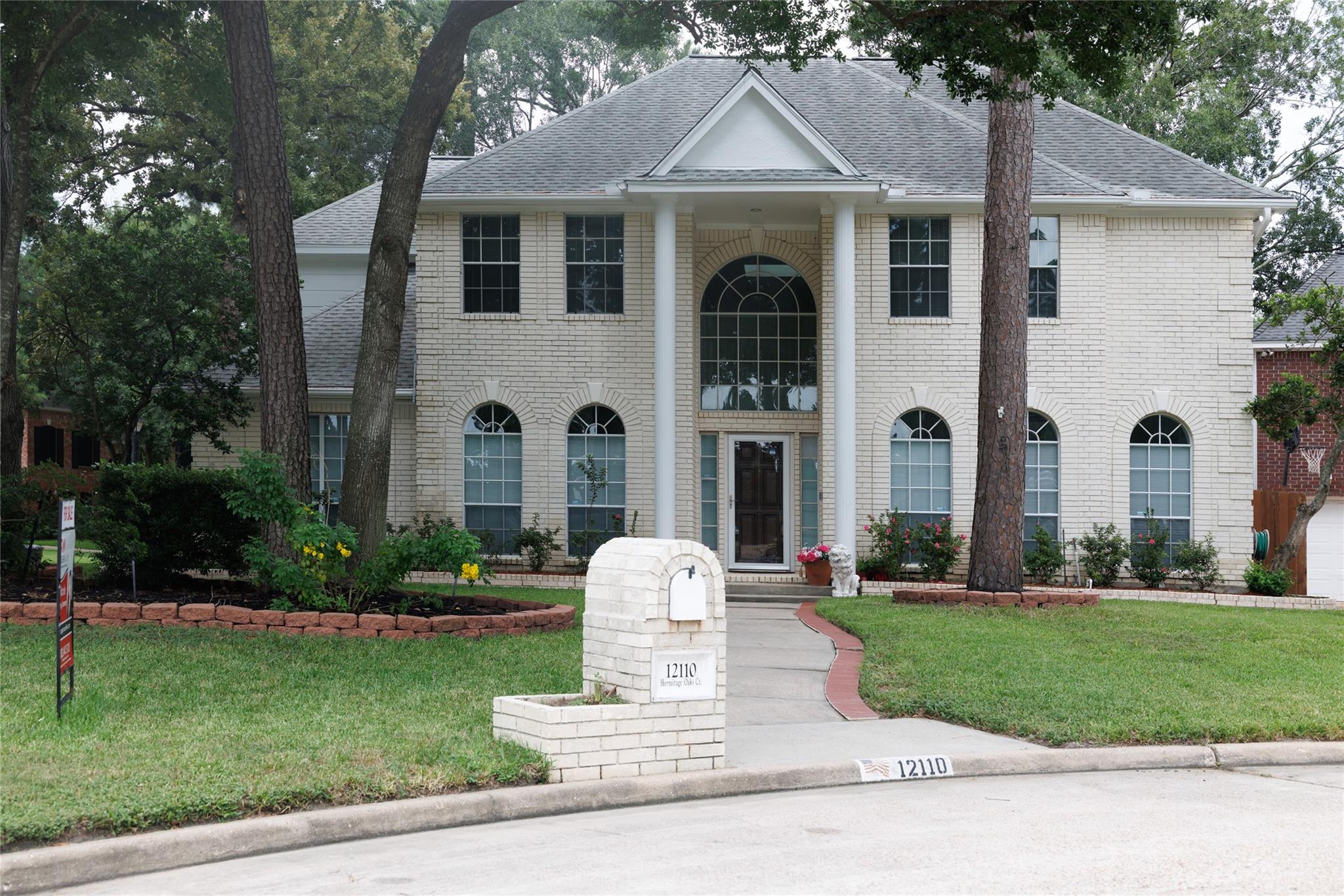 12110 Hermitage Oaks Court
