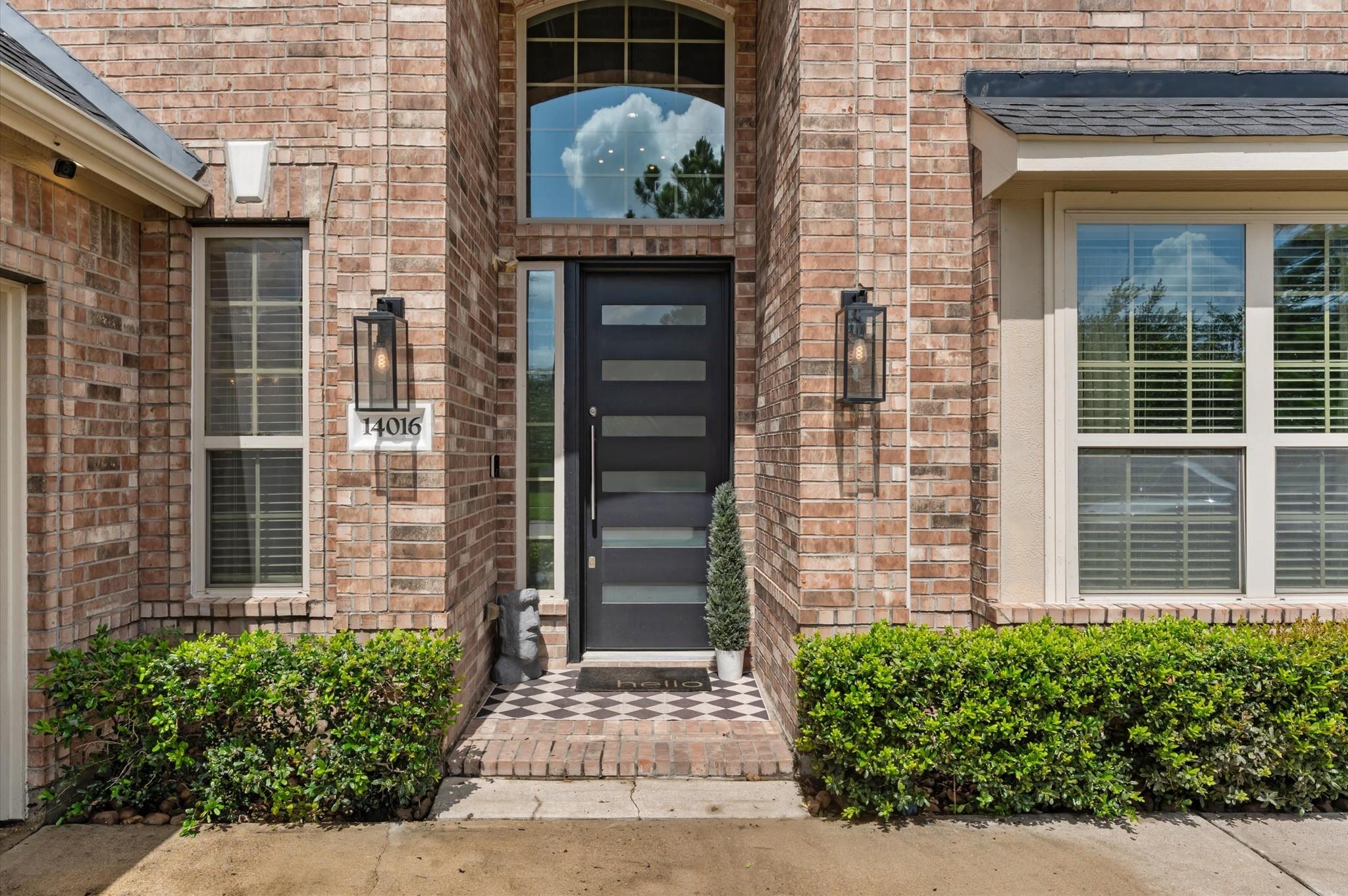14016 Savannah Landing Lane