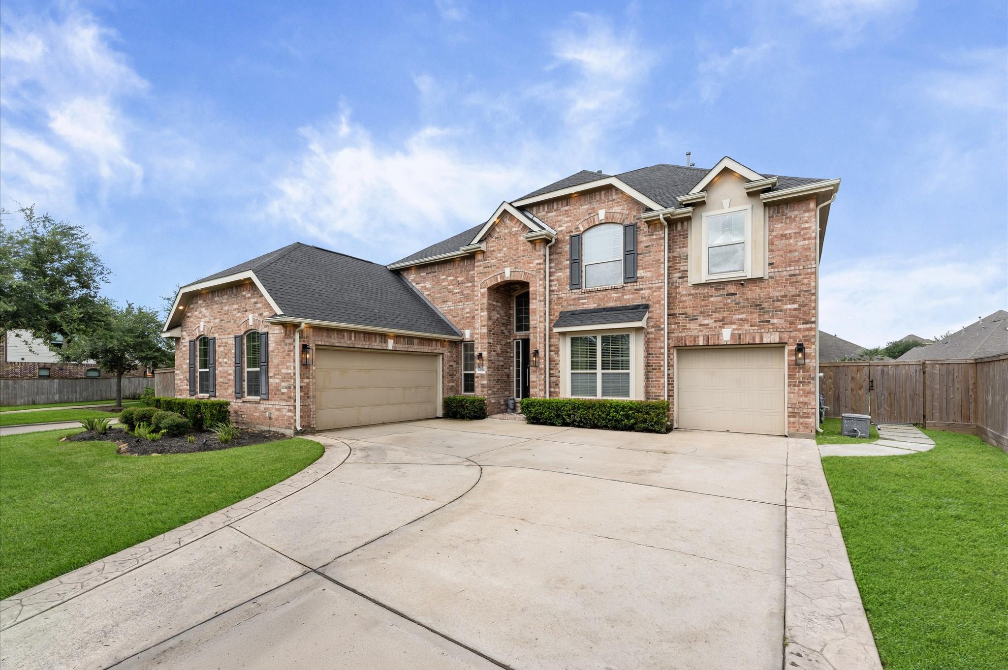 14016 Savannah Landing Lane