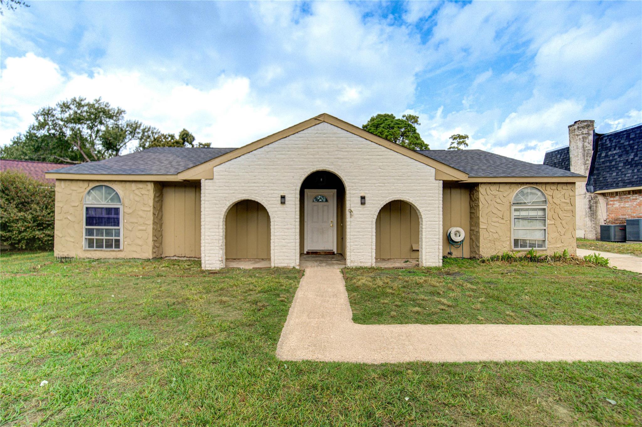 6430 Pirtlewood Circle