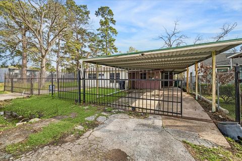 5930 Guadalupe Street Houston TX 77016