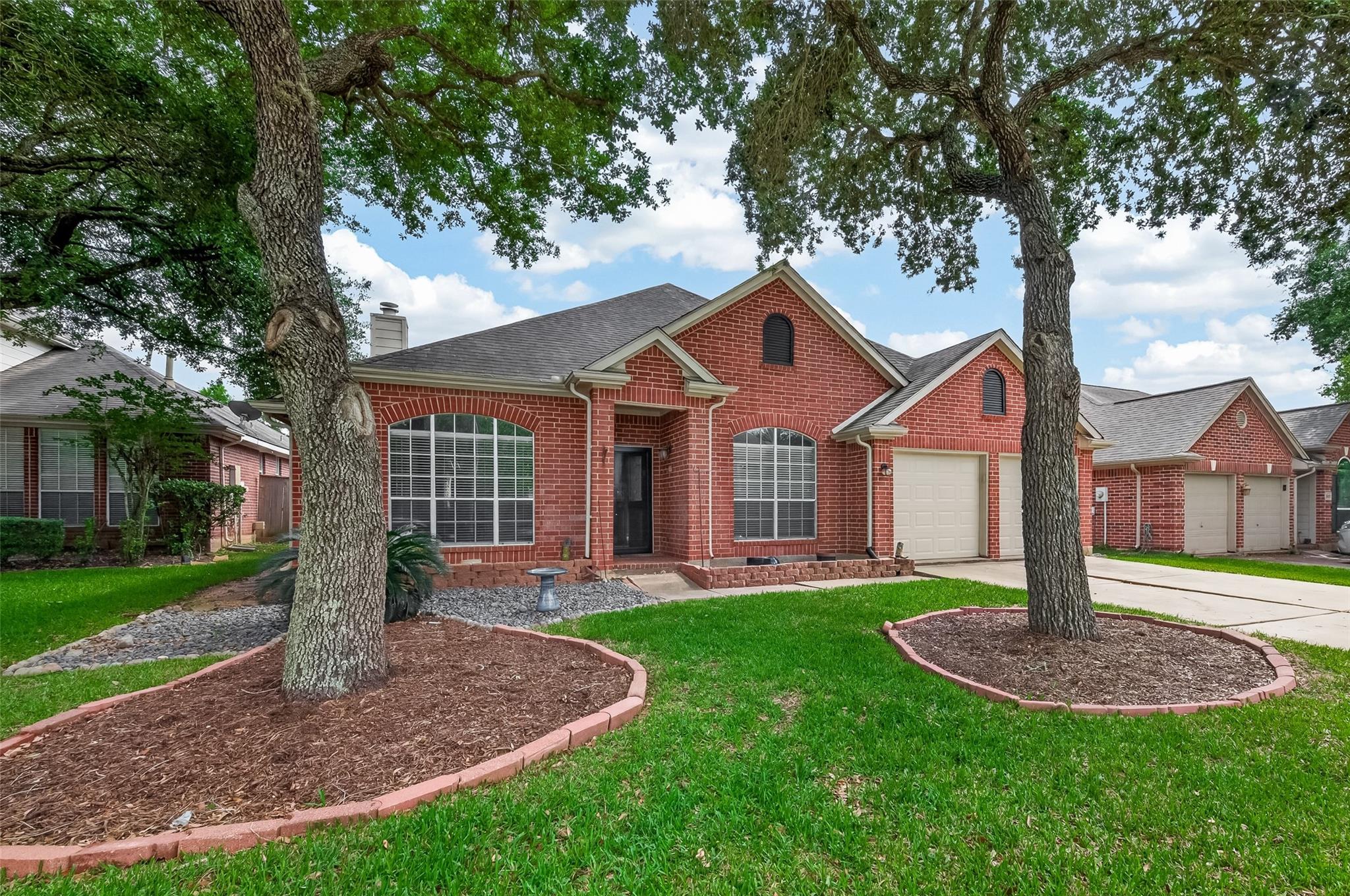 1815 Glen Oak Court