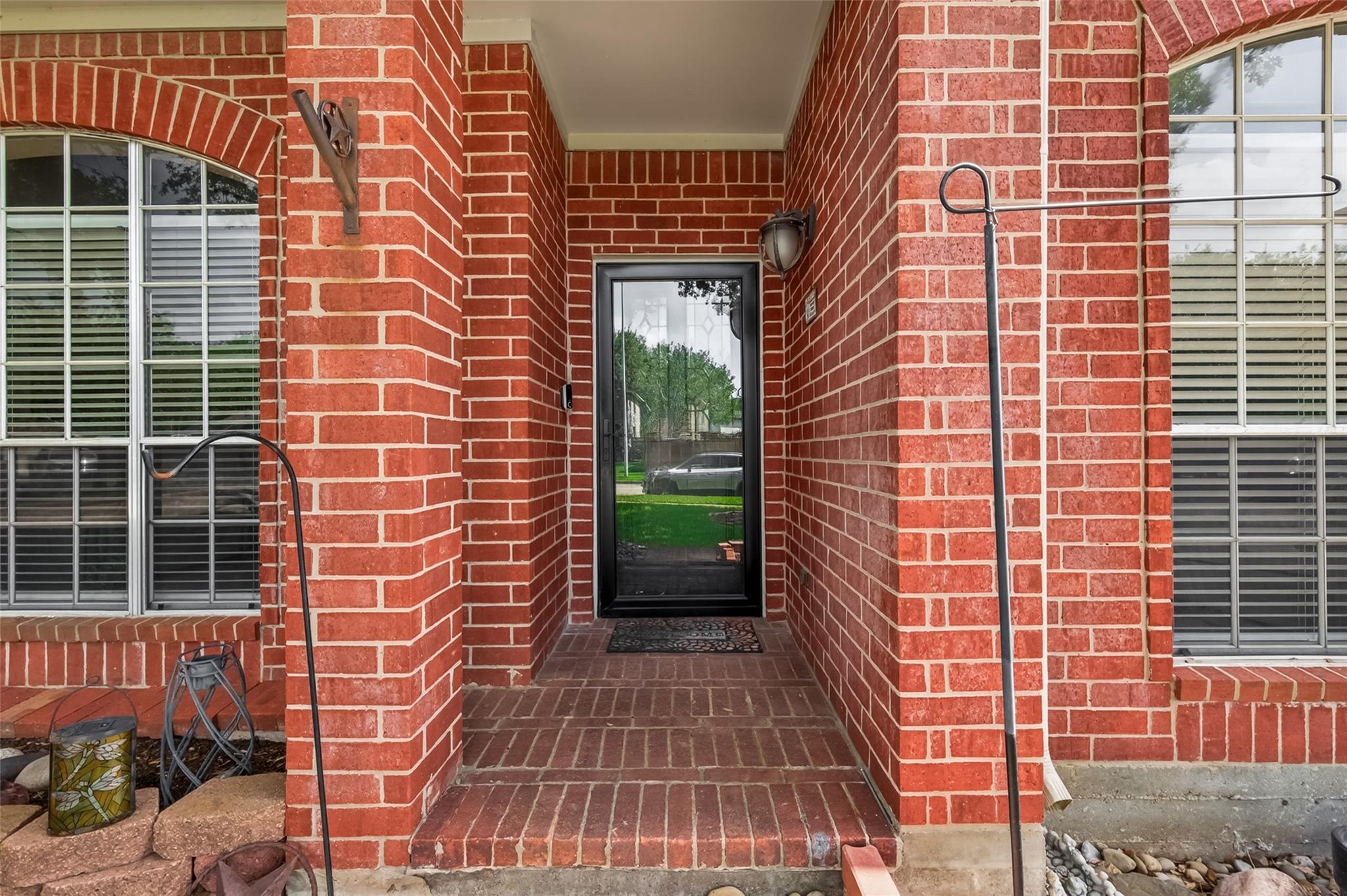 1815 Glen Oak Court