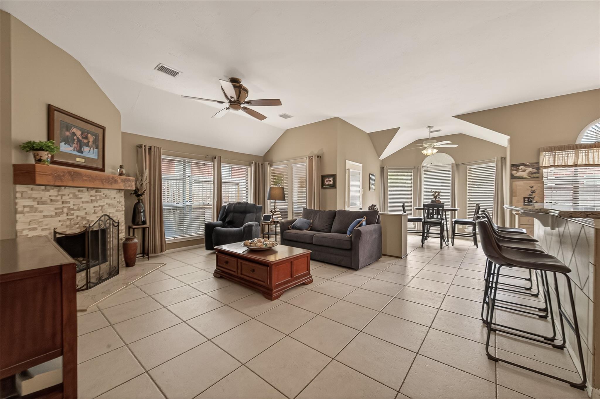 1815 Glen Oak Court