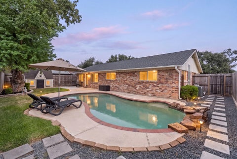 Photo of 2302 Willowby Drive, Houston, TX 77008 (MLS # 86492108)