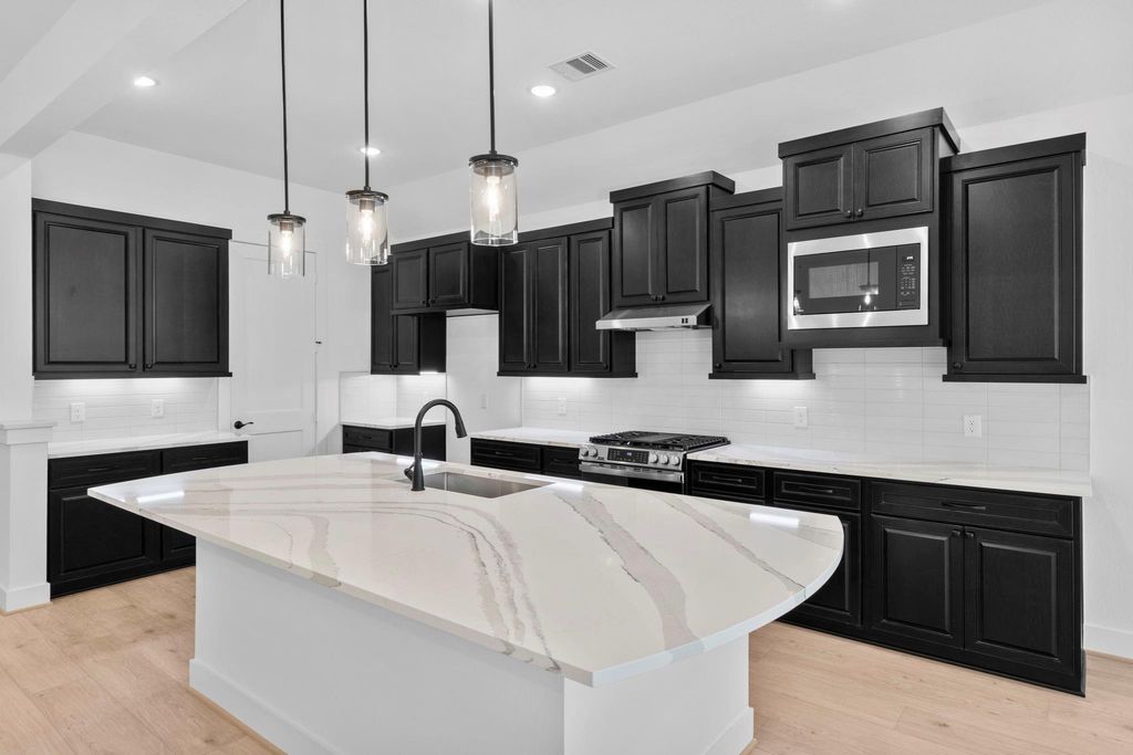 Photo of 9753 Roaring River Falls Ln, Porter, TX 77365 (MLS # 65398399)