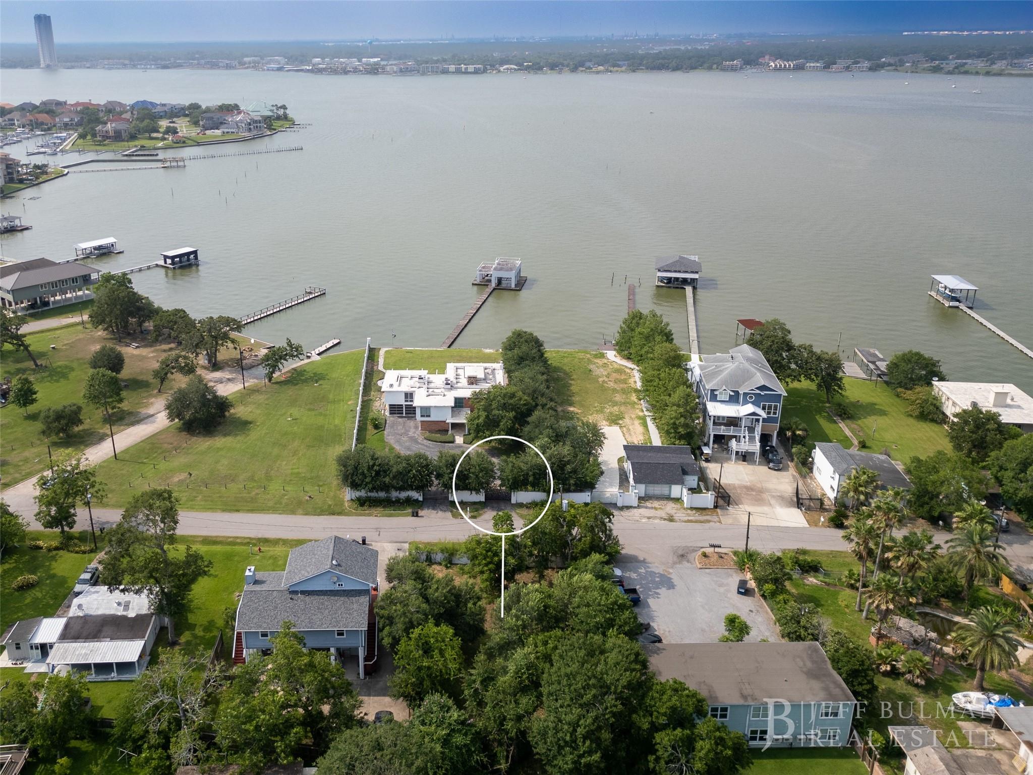 1825 Cove Park Drive